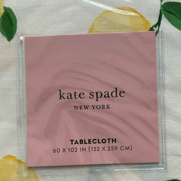 🆕🎀 Kate Spade ♠️ Tablecoth - Picture 2 of 3